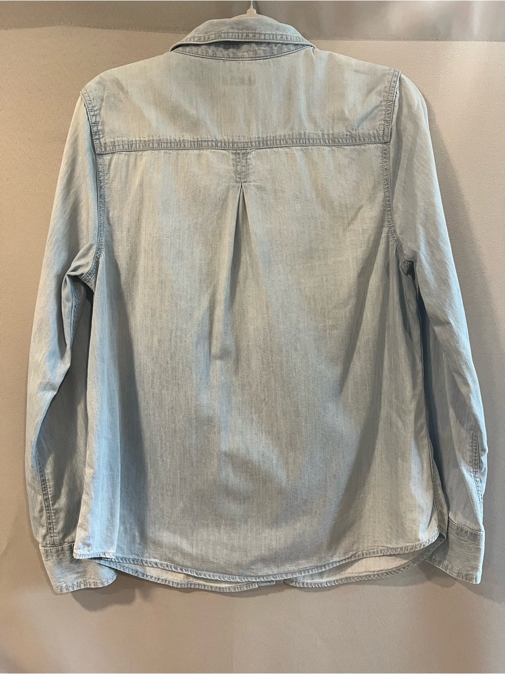 Merona Light Wash Chambray Button Down Shirt Cotton Blue XL - Picture 2 of 5